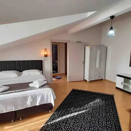 Manzarali Ev Teras Apartament