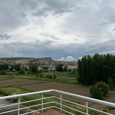 Manzarali Ev Teras Ürgüp