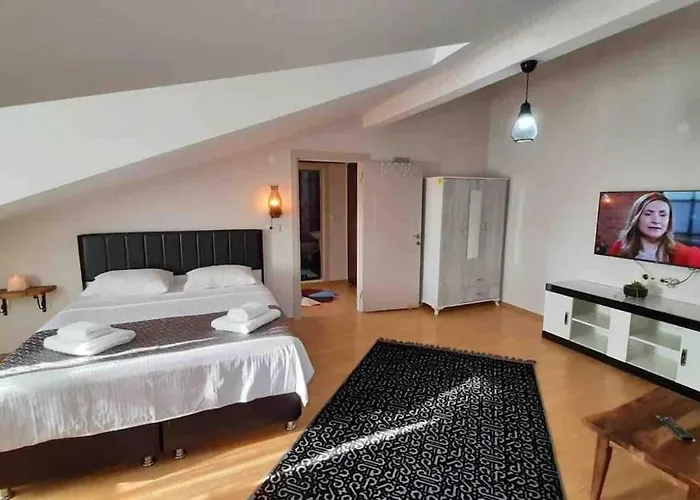 Manzarali Ev Teras Apartament